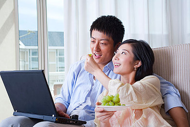 男朋友摸自己的小兔兔的感觉,情侣私密互动，揭秘“小兔兔”抚摸的奥秘-1