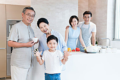 色综合一,色彩新突破，生活大不同