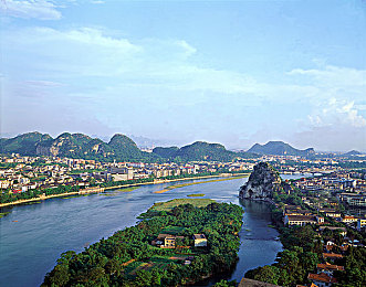 车里强行打扑克又叫又疼：车内打扑克意外频发，安全意识需提高-1