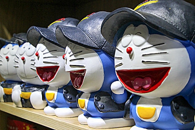 美国老师摘口罩朗读传染学生,口罩意外摘下，教师感染多名学生引关注-1