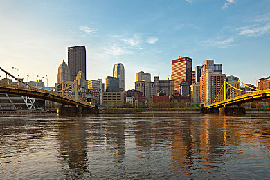 仙踪林老少配性开放XXXX大全,社交新潮流：老少配在“仙踪林”引发热议-1