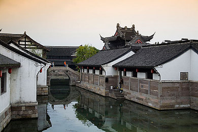 人曾乱码一二三四,企业内部惊现神秘乱码，信息安全漏洞引关注-2