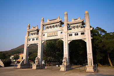 跳着跳着衣服没了,跳舞裙破裂，质量疑云引关注-2