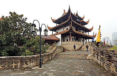马库斯威廉姆斯,篮球新星崛起，NBA赛场展翅翱翔-2