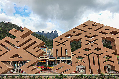 动漫妓女享受巨大,动漫新宠：古典与现代的完美结合