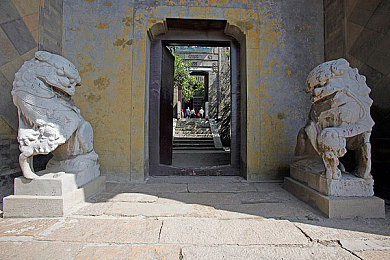 一个 韩寒,作家韩寒新作《一个》:探寻人生意义,引发深度思考-3