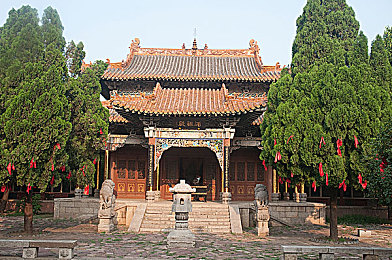 什么是齐b小短裙,短裙新潮流，修身又百搭，揭秘时尚单品魅力