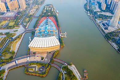 GAY空少被体育生开菊网站：网络暴力阴影下，空少遭遇侮辱网站，网络安全成焦点-3