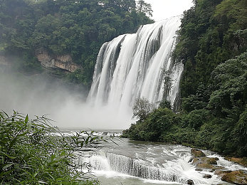 二零四八核基地吧,神秘核基地揭秘：科技之光闪耀荒漠-3