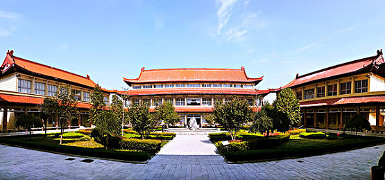 被年轻教授肉到失禁H,课堂突发尴尬，教授反思教学方式
