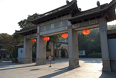 天天跑酷刷分,跑酷游戏新宠：天天跑酷挑战极限-2