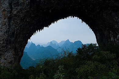 打扑克又疼又叫揉胸,扑克成瘾?揭秘打牌引发的惊人身体反应-2