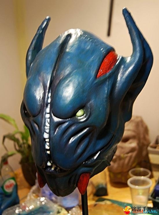白昼行僵暗夜魔王
